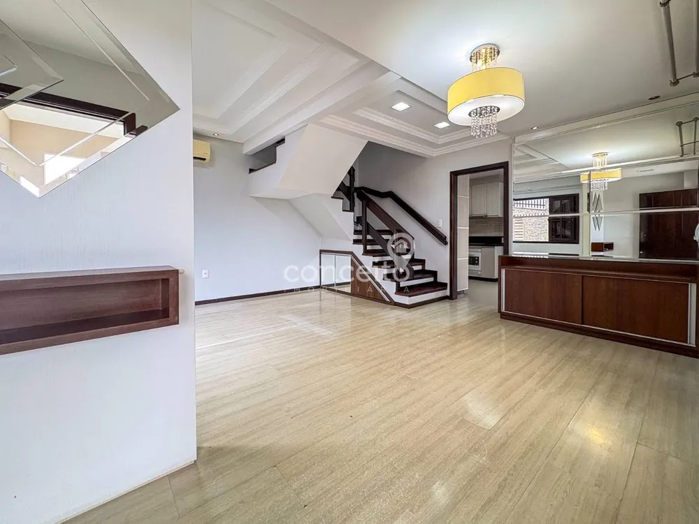 Casa, 3 quartos, 176 m² - Foto 2