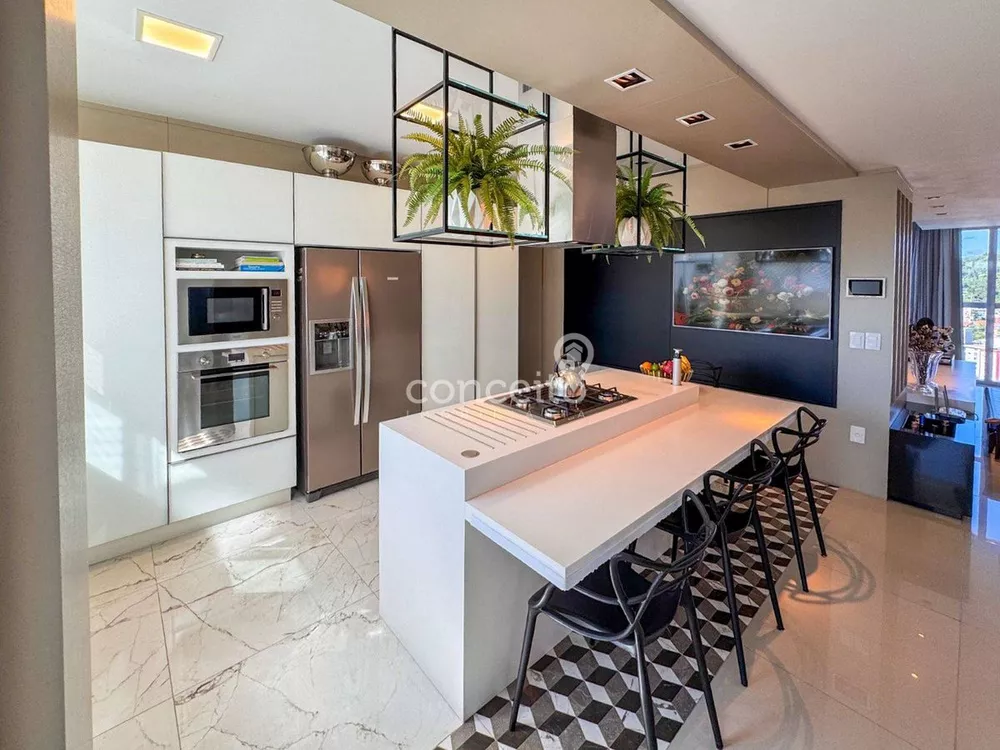 Apartamento, 3 quartos, 203 m² - Foto 1