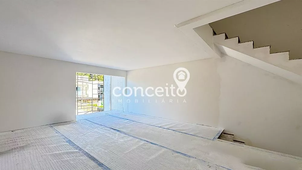 Casa, 3 quartos, 224 m² - Foto 2