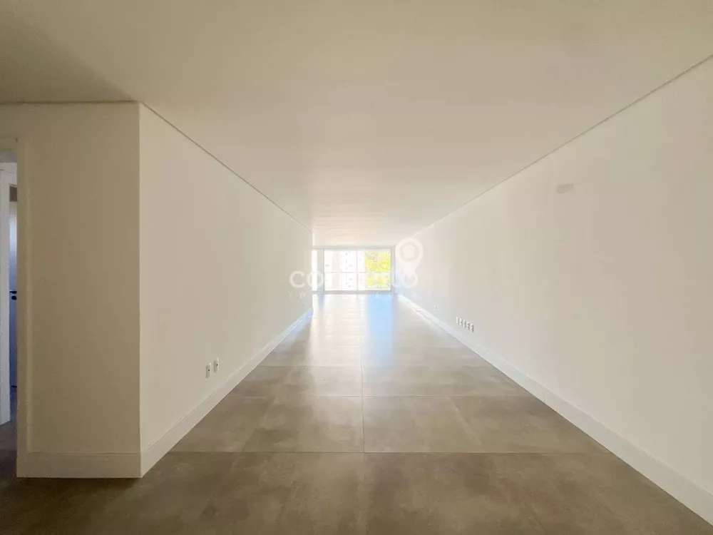 Apartamento, 3 quartos, 194 m² - Foto 2