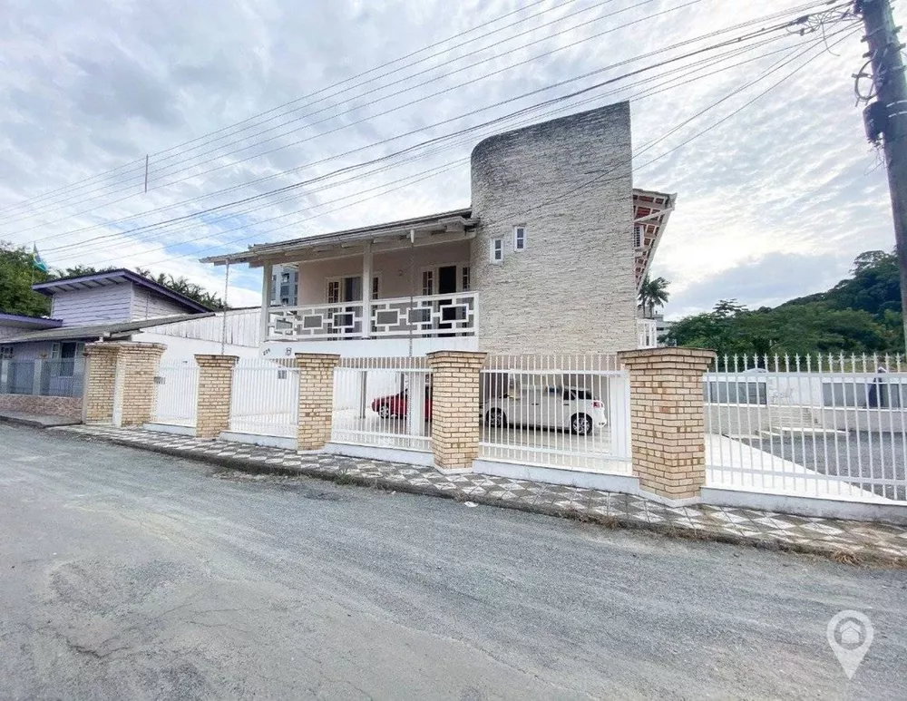 Casa, 3 quartos, 340 m² - Foto 2