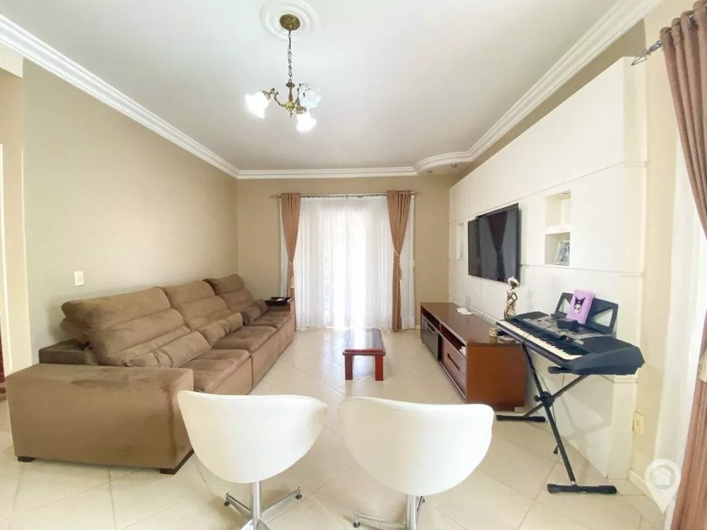 Casa, 3 quartos, 340 m² - Foto 1