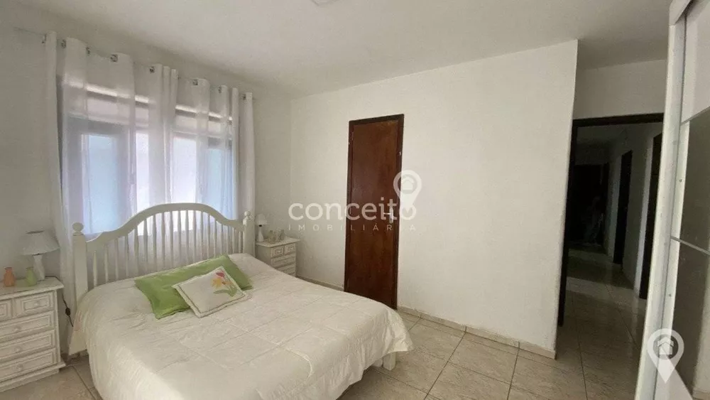 Casa, 5 quartos, 280 m² - Foto 3