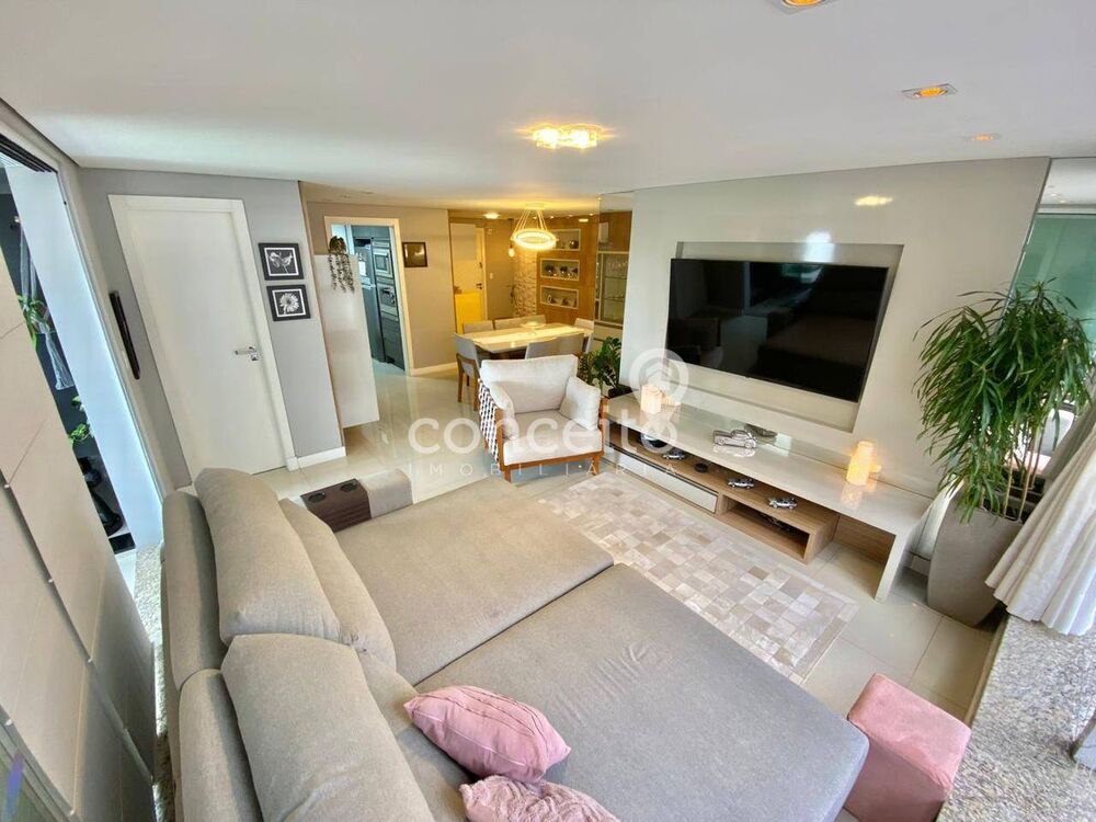 Apartamento à venda com 3 quartos, 127m² - Foto 1