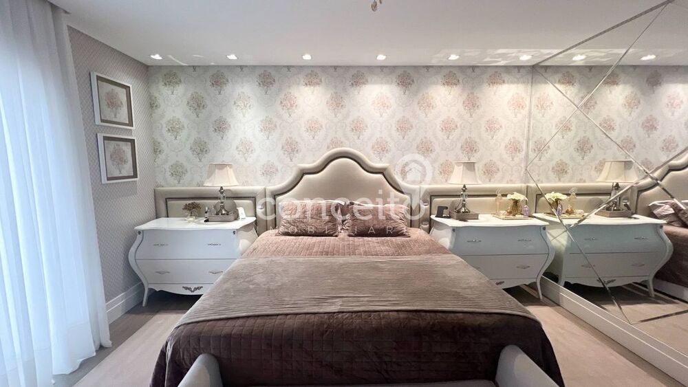 Apartamento à venda com 4 quartos, 330m² - Foto 2