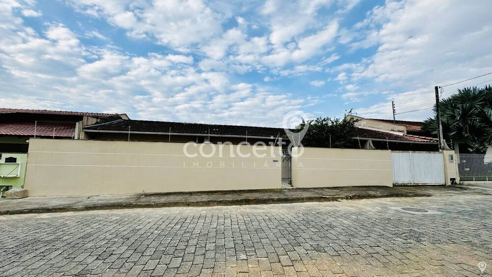 Casa à venda com 4 quartos, 267m² - Foto 3