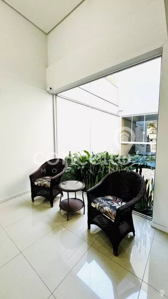 Apartamento à venda com 2 quartos, 65m² - Foto 2