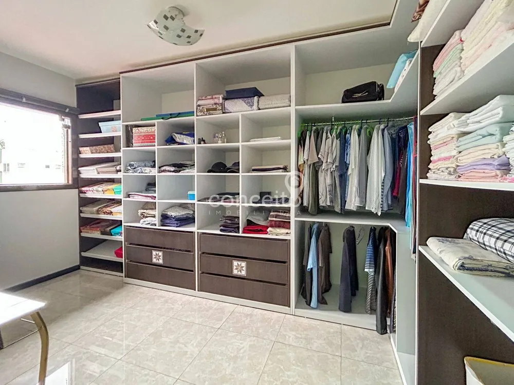 Casa, 3 quartos, 330 m² - Foto 14