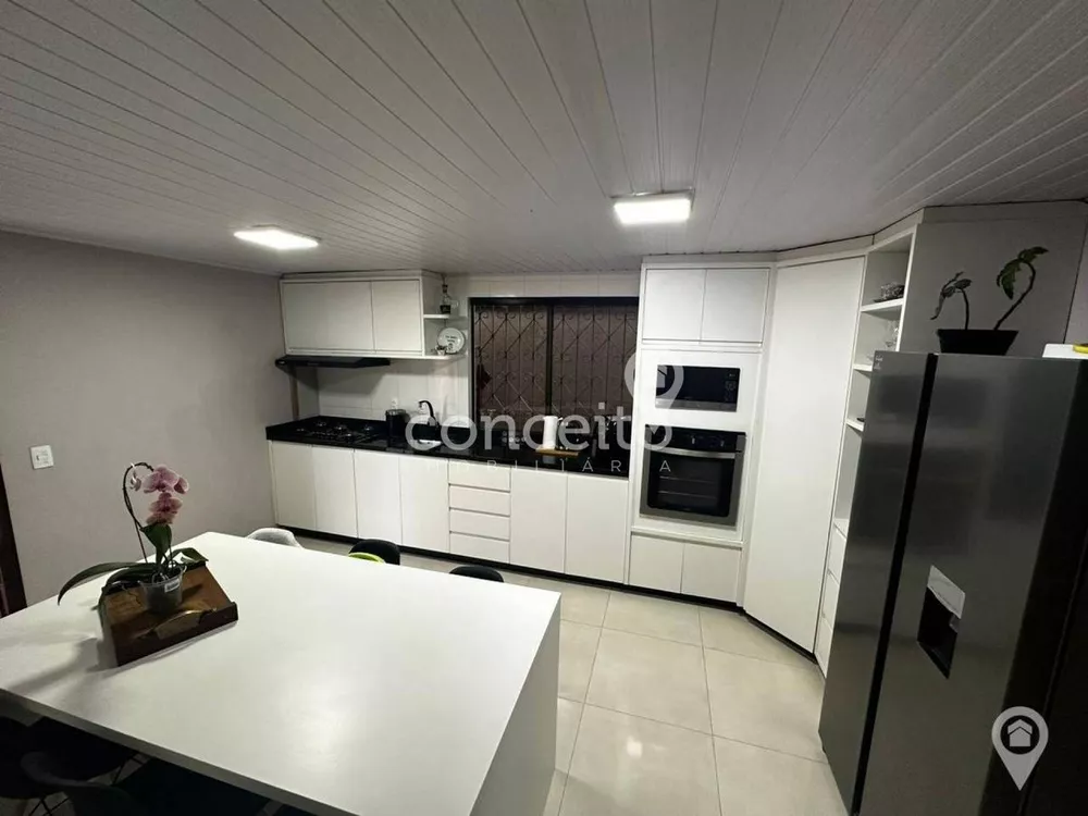 Casa à venda com 3 quartos, 120m² - Foto 3