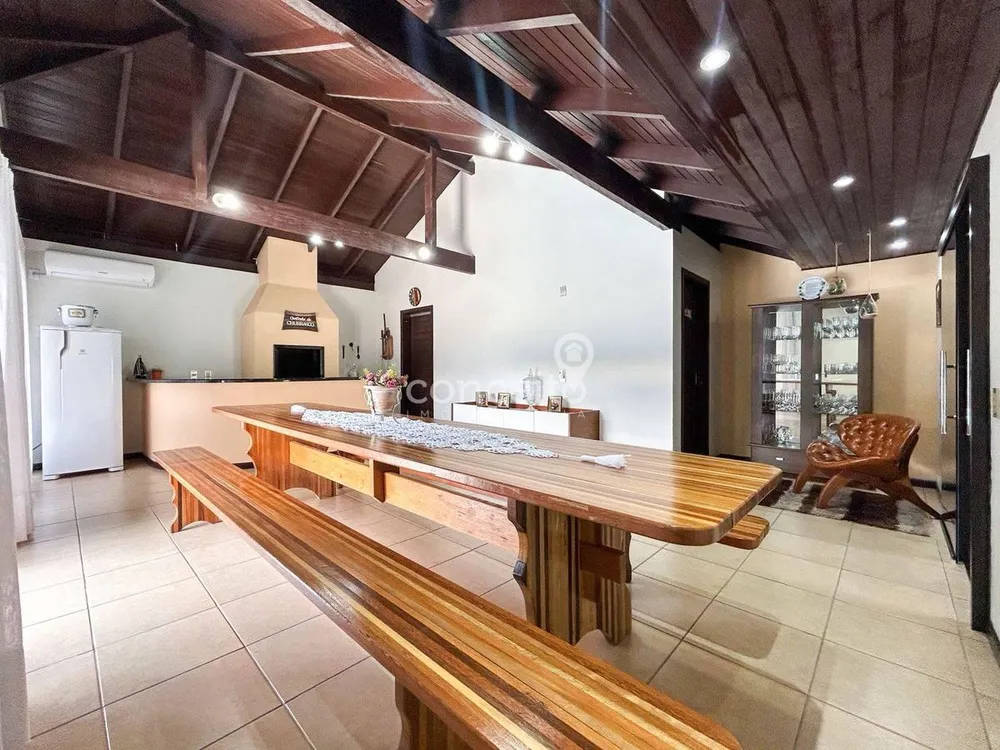 Casa, 3 quartos, 248 m² - Foto 4