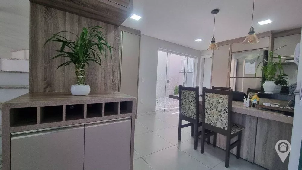 Sobrado à venda com 3 quartos, 110m² - Foto 4