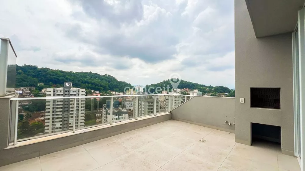 Cobertura, 3 quartos, 204 m² - Foto 3