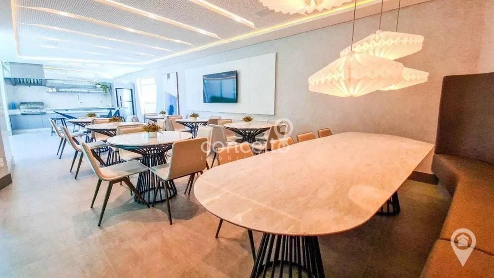 Cobertura, 3 quartos, 204 m² - Foto 2