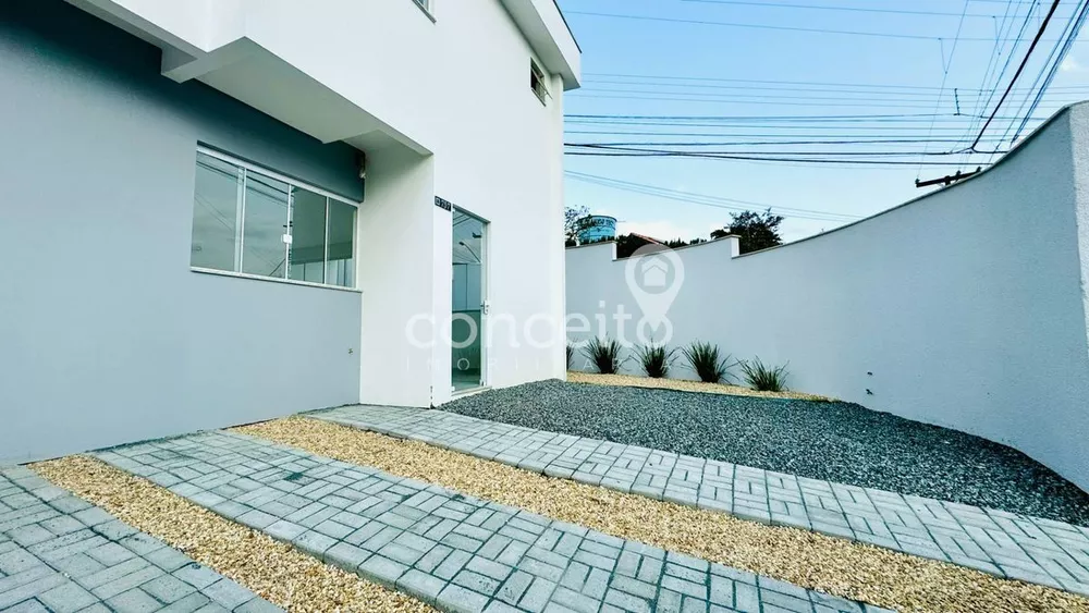 Sobrado à venda com 3 quartos, 97m² - Foto 1