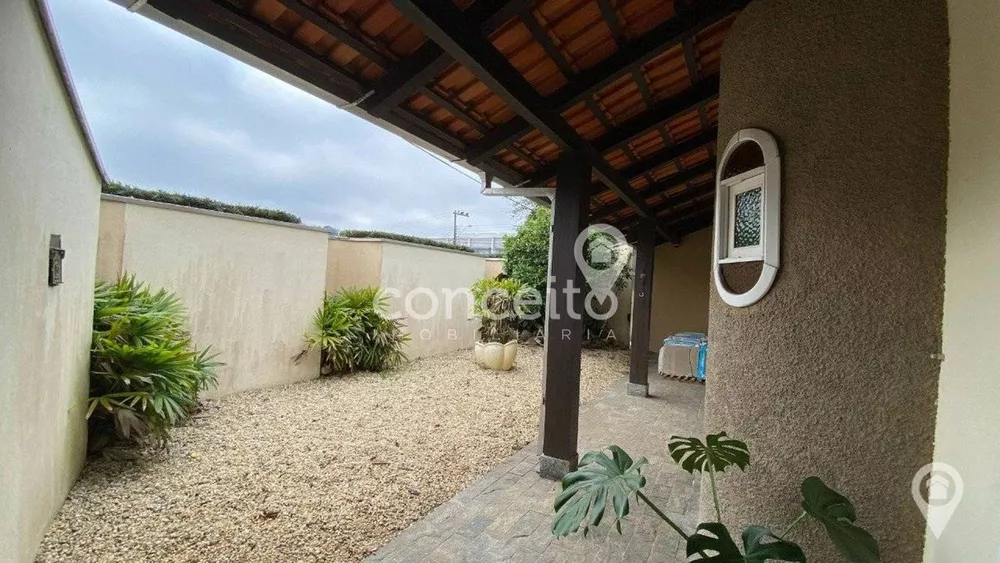 Casa à venda com 3 quartos, 199m² - Foto 5