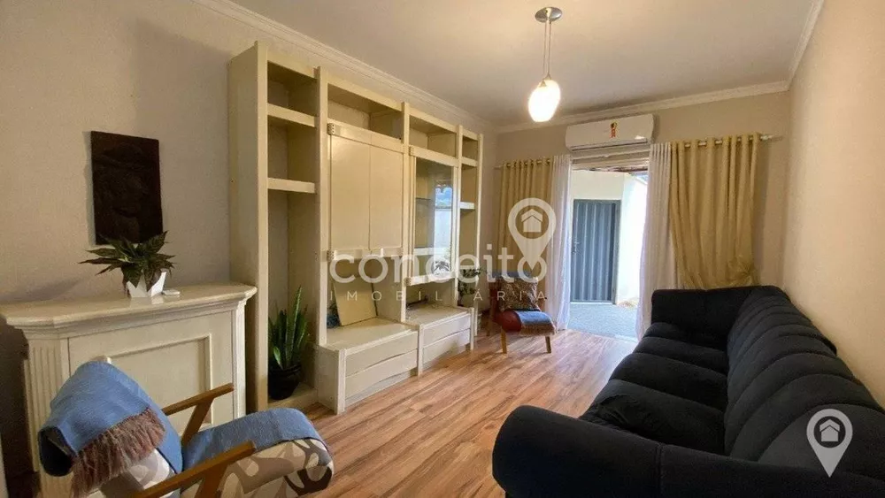 Casa à venda com 3 quartos, 199m² - Foto 13