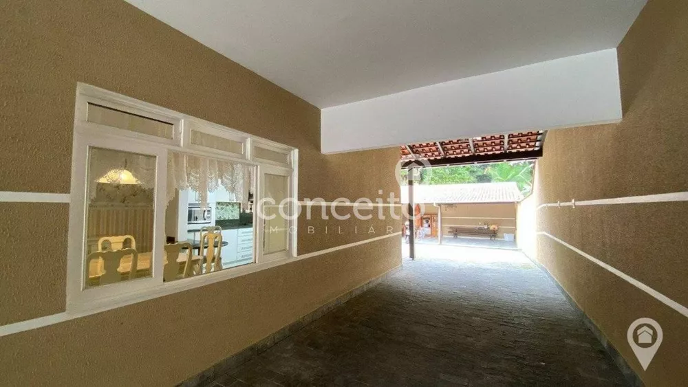 Casa à venda com 3 quartos, 199m² - Foto 6