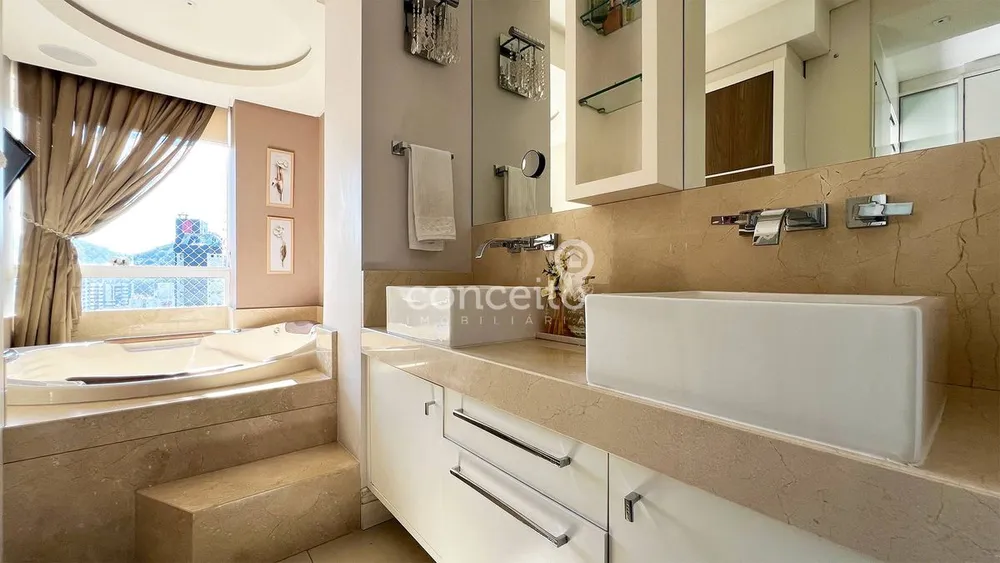 Cobertura, 4 quartos, 217 m² - Foto 7