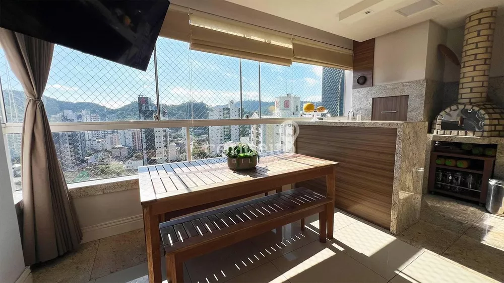 Cobertura, 4 quartos, 217 m² - Foto 1