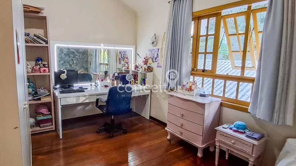 Casa, 3 quartos, 286 m² - Foto 4