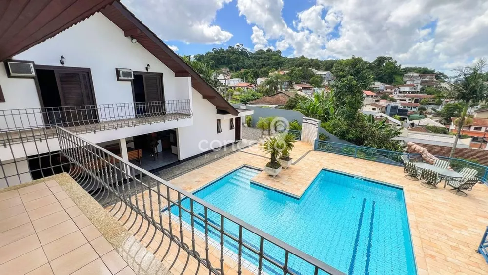 Casa, 5 quartos, 434 m² - Foto 1