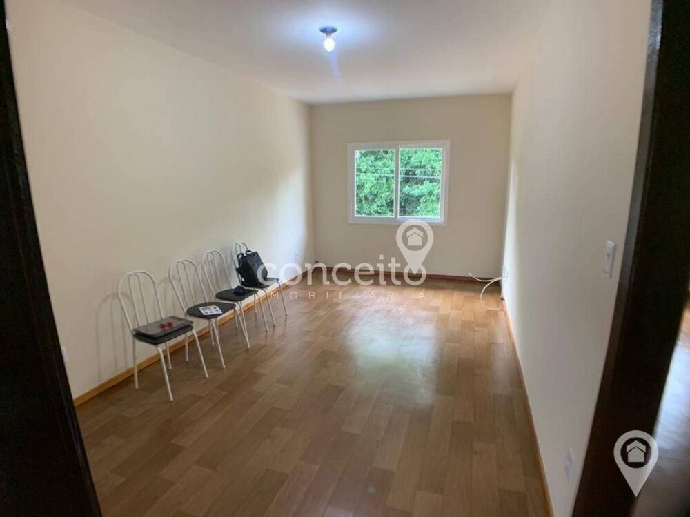 Apartamento à venda com 3 quartos, 94m² - Foto 2