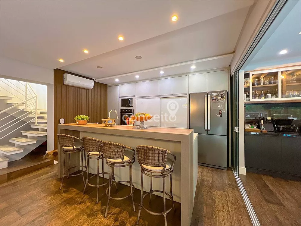 Casa, 3 quartos, 210 m² - Foto 3