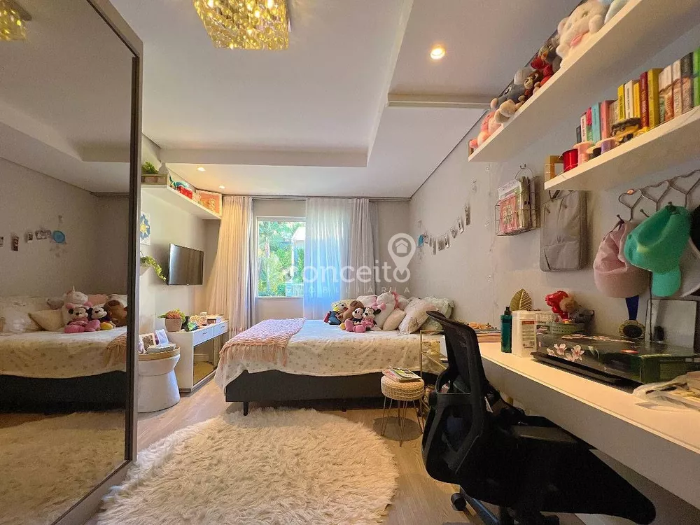 Casa, 3 quartos, 210 m² - Foto 4