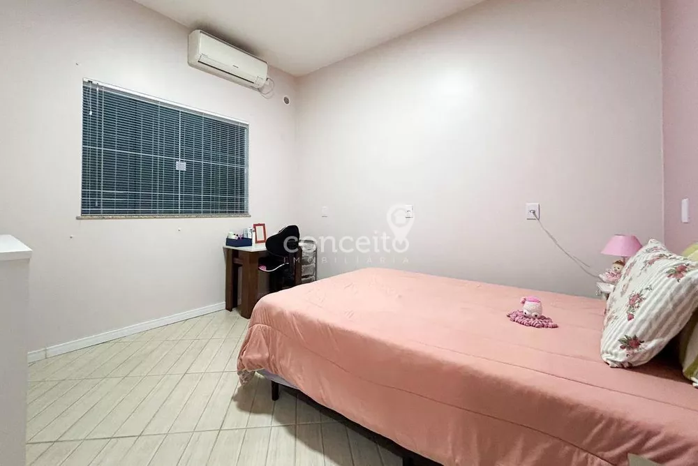 Casa, 3 quartos, 222 m² - Foto 4