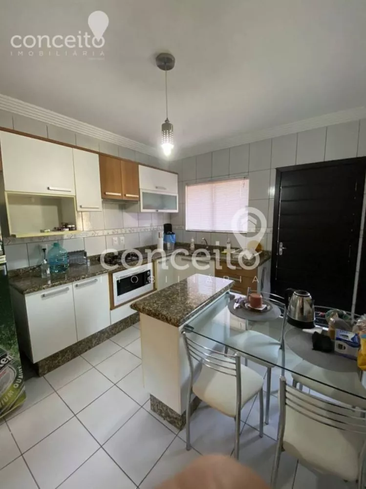 Casa à venda com 3 quartos, 172m² - Foto 14