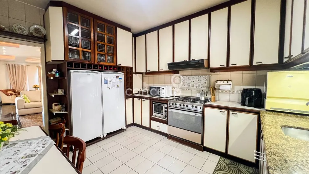 Casa, 4 quartos, 220 m² - Foto 5