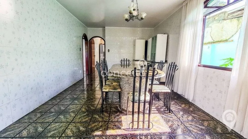 Casa, 3 quartos, 190 m² - Foto 2
