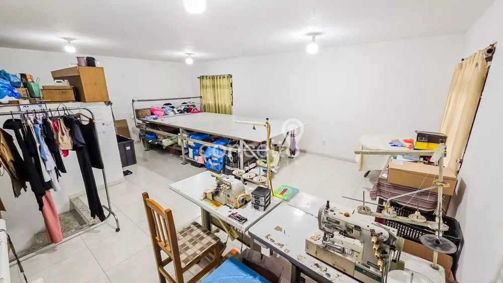 Casa, 3 quartos, 205 m² - Foto 4