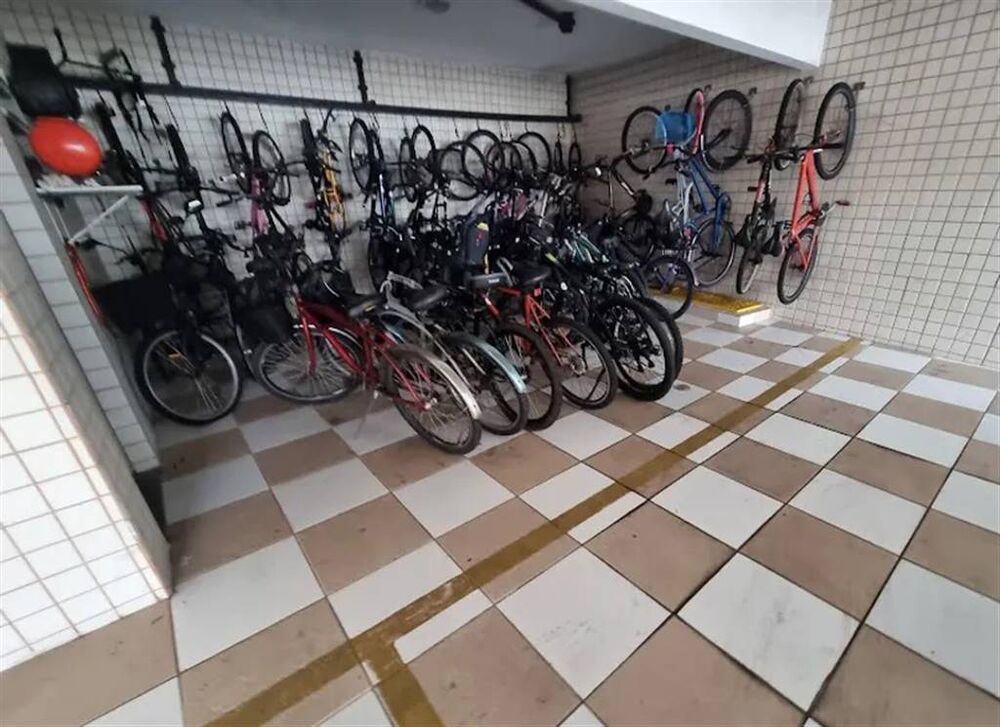 Apartamento para alugar com 2 quartos, 76m² - Foto 11