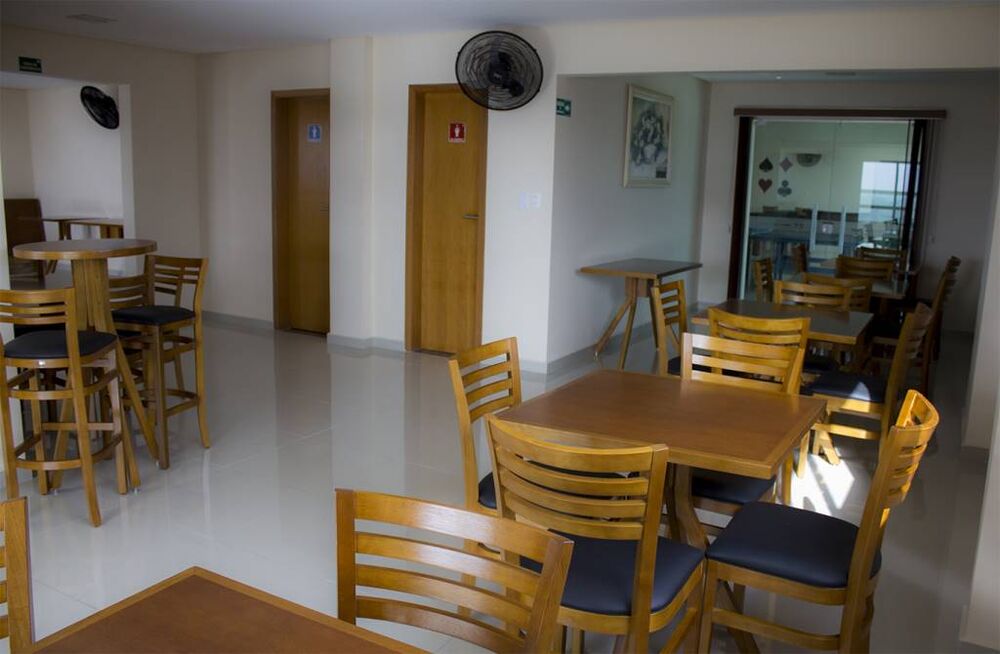 Apartamento para alugar com 2 quartos, 76m² - Foto 9
