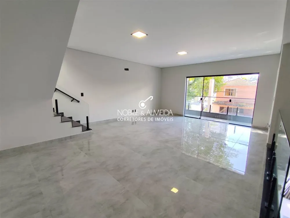 Casa, 4 quartos, 290 m² - Foto 2