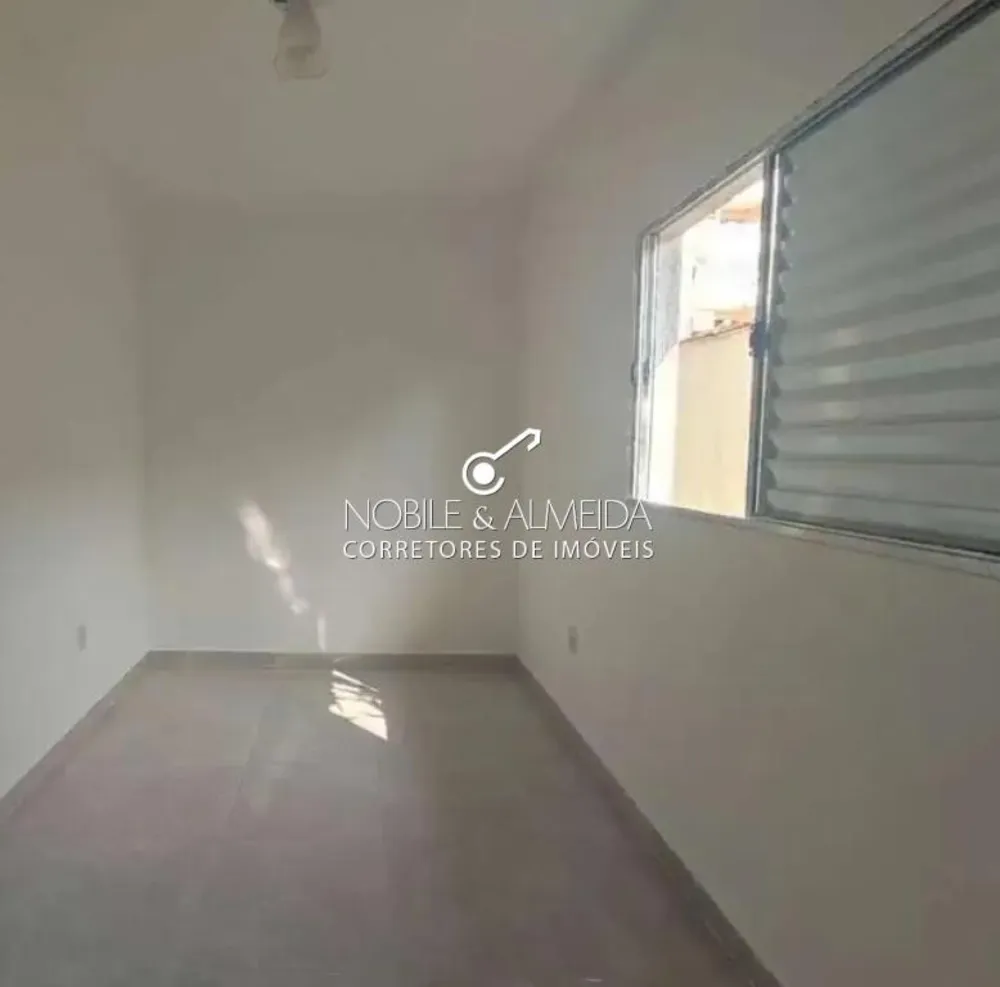 Casa, 3 quartos, 194 m² - Foto 1