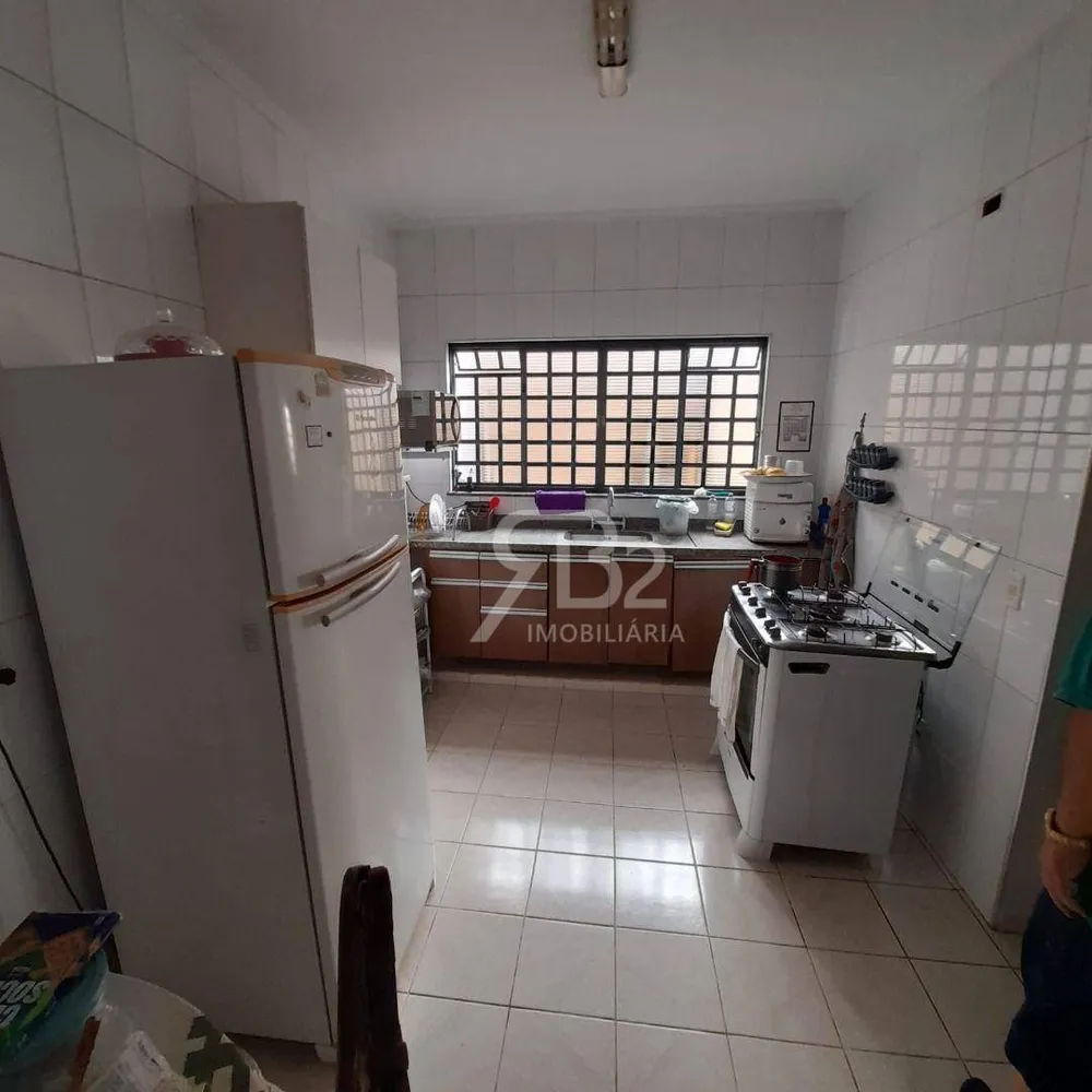 Casa, 3 quartos, 198 m² - Foto 1