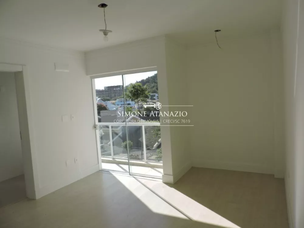 Casa à venda com 3 quartos, 175m² - Foto 4