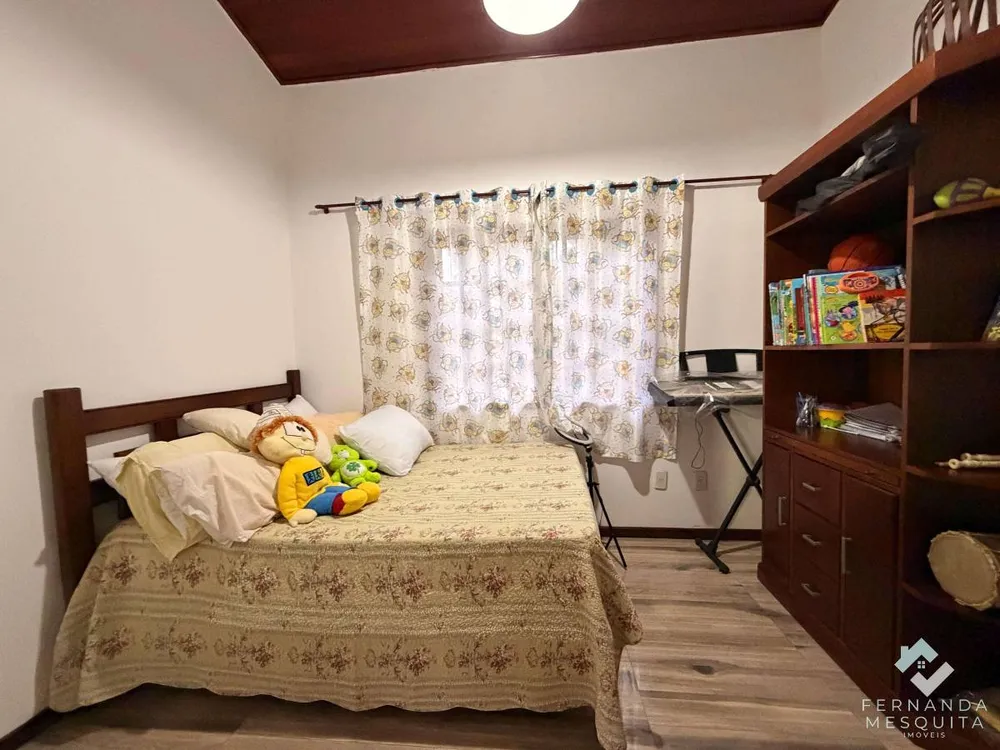 Casa, 5 quartos, 300 m² - Foto 9