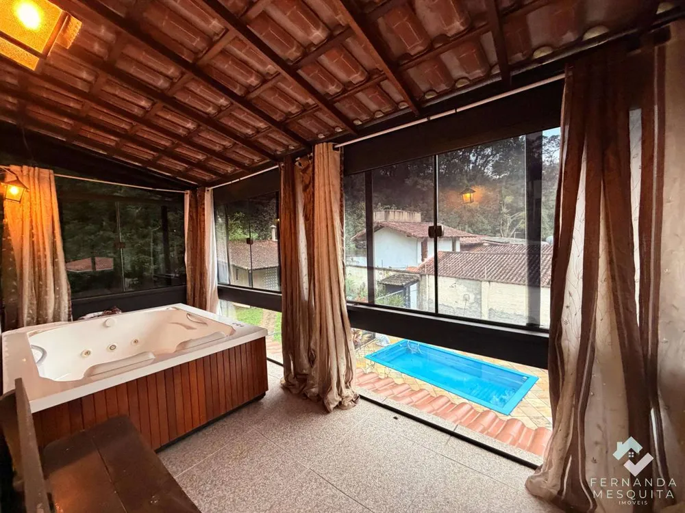 Casa, 5 quartos, 300 m² - Foto 35