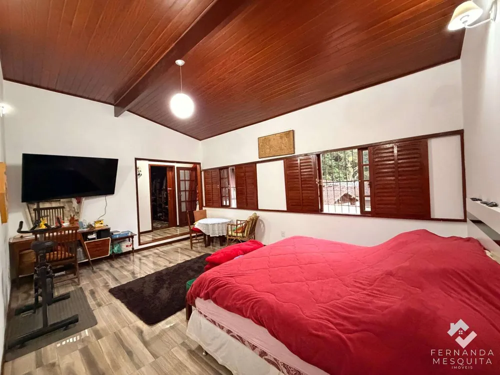 Casa, 5 quartos, 300 m² - Foto 8