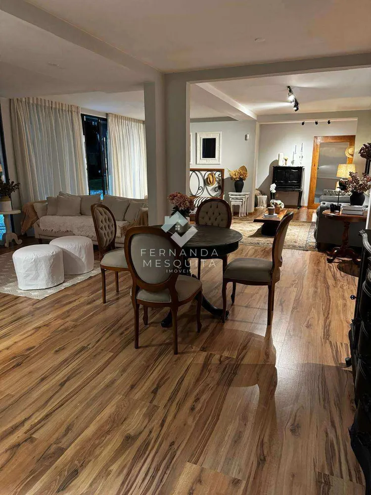 Casa, 4 quartos, 270 m² - Foto 3