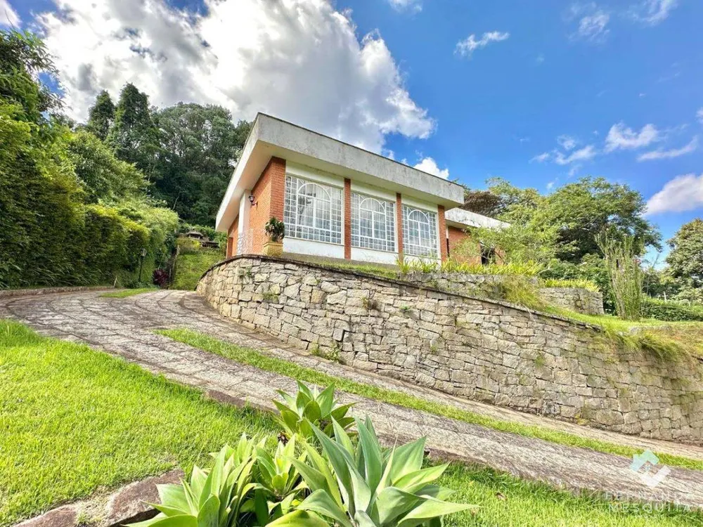 Casa, 3 quartos, 327 m² - Foto 1