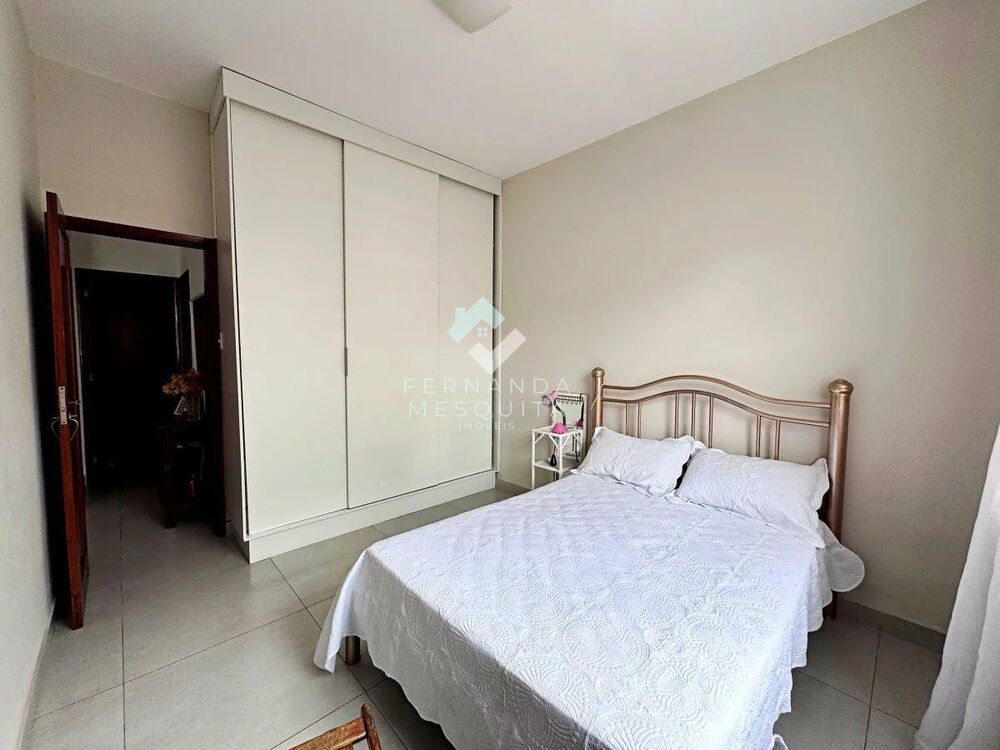 Apartamento à venda com 2 quartos, 65m² - Foto 3