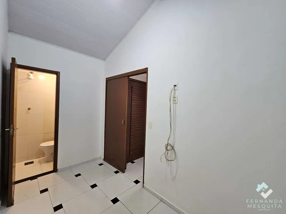 Casa, 3 quartos, 209 m² - Foto 15