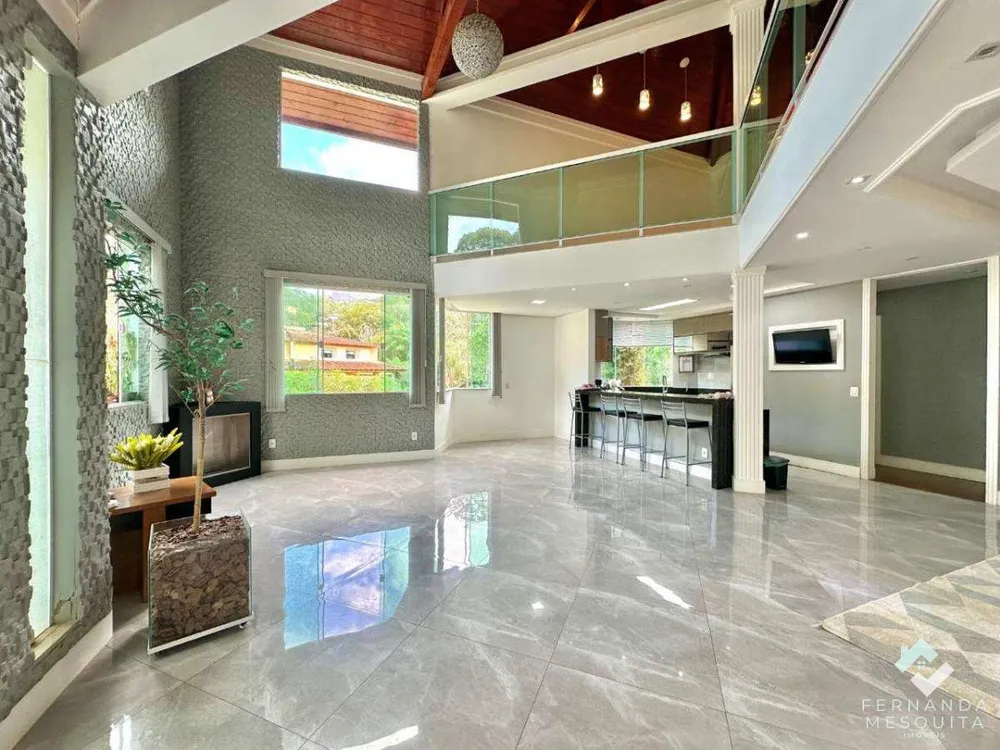 Casa, 6 quartos, 530 m² - Foto 1