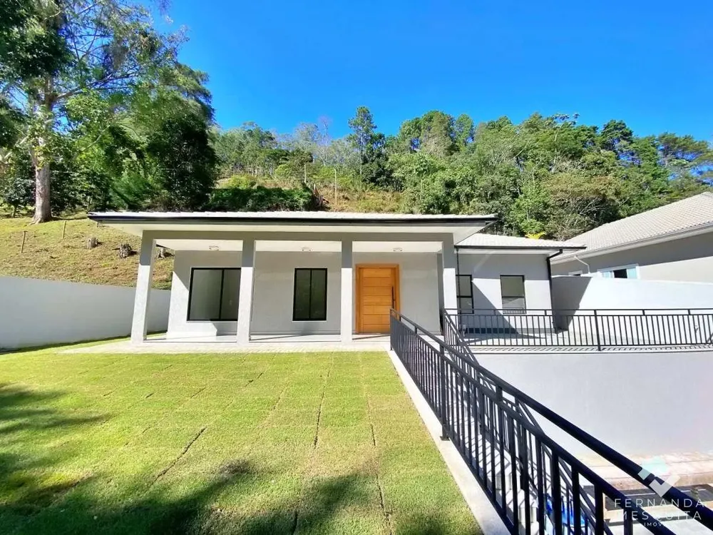 Casa, 4 quartos, 204 m² - Foto 1