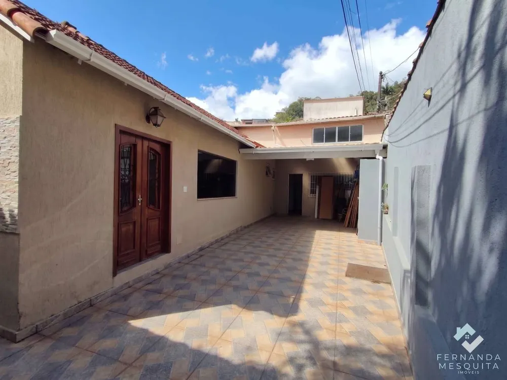 Casa, 3 quartos, 257 m² - Foto 2