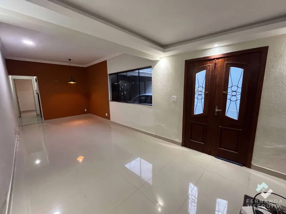Casa, 3 quartos, 257 m² - Foto 1